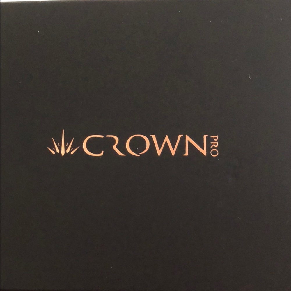 Crown Pro Eyeshadow Palette